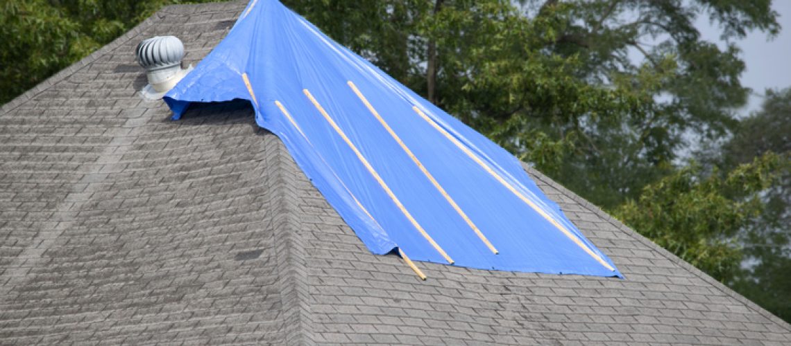does home insurance cover roof leaks